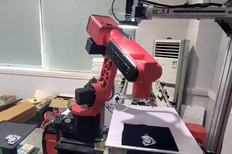 Robot version application with an camera