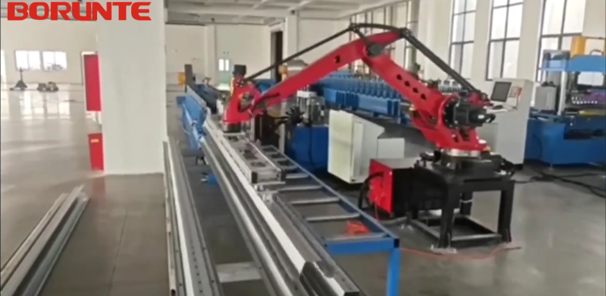 four axis robot for loading and unloading